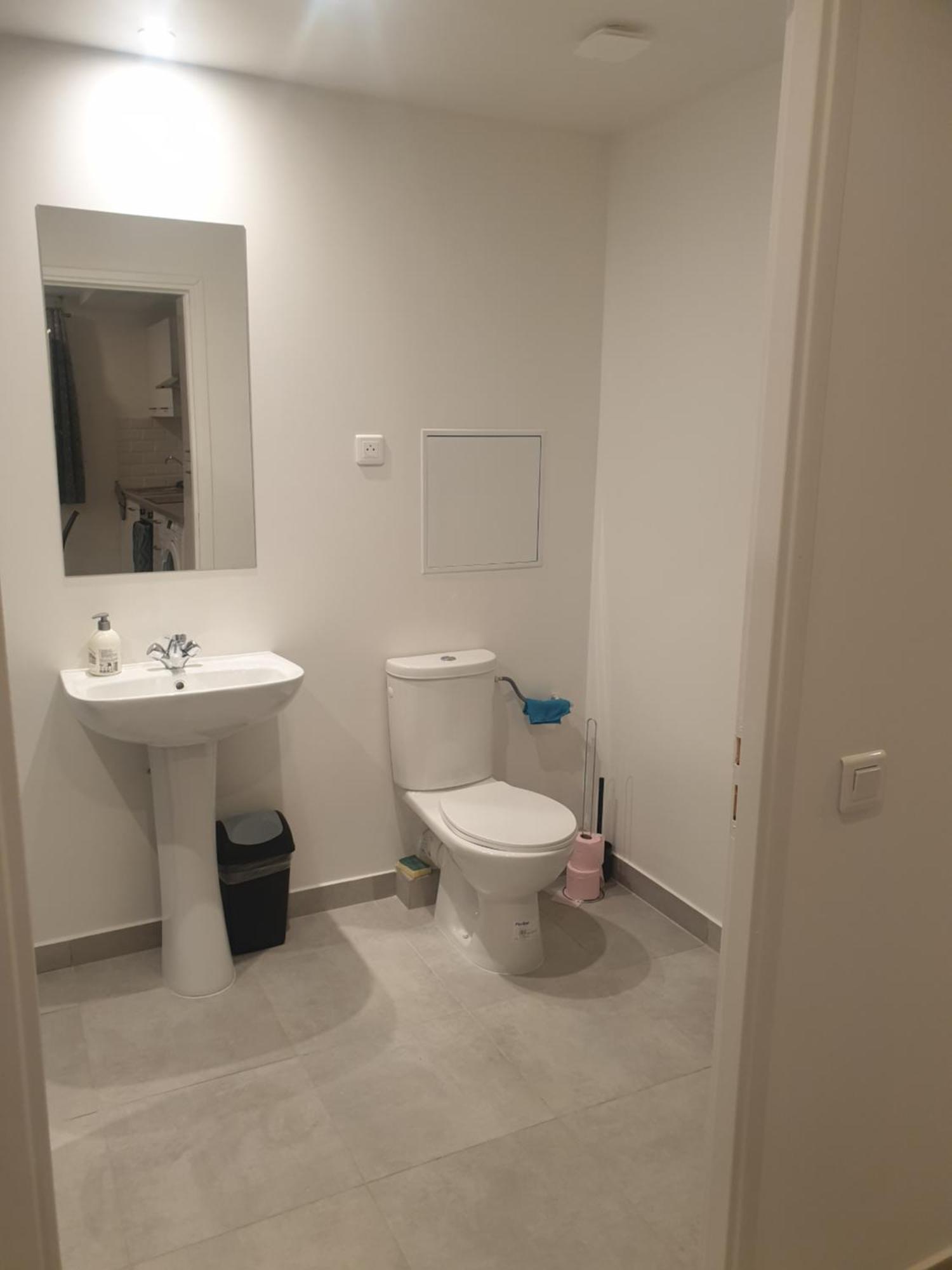 Appartements Renove 2023 Proche Aeroport 5Min, Gare Sncf 2 Min, Tramway Au Pied De L'Immeuble , Parking Possible, Renovated Apartments 2023 Near The Airport 5 Min, Train Station 2 Min, Tram Next To The Building 1 Min, Parking Possible 尼斯 客房 照片